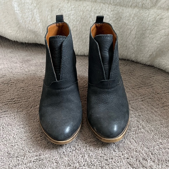 Lucky Brand Shoes - Black booties